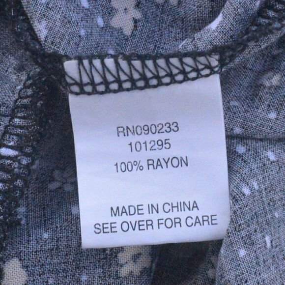 L.A. Hearts Rayo Ruffle Hem Dress Black Floral V-Neck - Picture 7 of 7